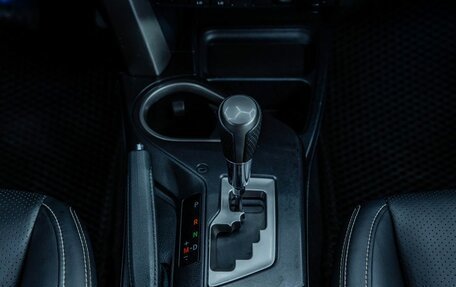 Toyota RAV4, 2018 год, 2 296 000 рублей, 17 фотография