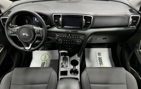 KIA Sportage IV рестайлинг, 2018 год, 2 045 000 рублей, 10 фотография