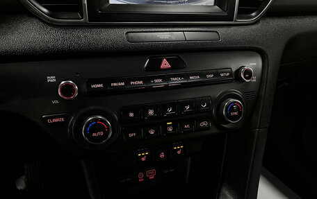 KIA Sportage IV рестайлинг, 2018 год, 2 045 000 рублей, 16 фотография