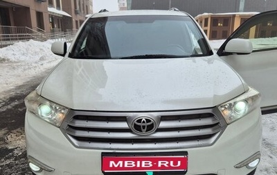 Toyota Highlander III, 2013 год, 2 030 000 рублей, 1 фотография