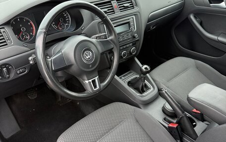 Volkswagen Jetta VI, 2014 год, 1 060 000 рублей, 25 фотография