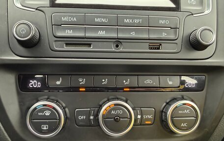 Volkswagen Jetta VI, 2014 год, 1 060 000 рублей, 36 фотография