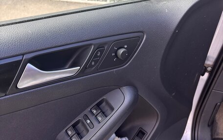 Volkswagen Jetta VI, 2013 год, 1 200 000 рублей, 9 фотография