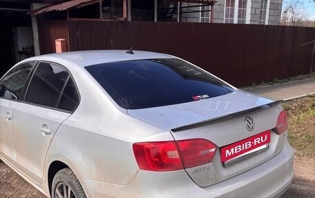 Volkswagen Jetta VI, 2013 год, 1 200 000 рублей, 3 фотография