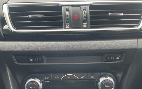 Mazda 3, 2014 год, 900 000 рублей, 13 фотография