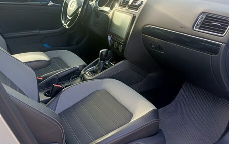 Volkswagen Jetta VI, 2014 год, 1 250 000 рублей, 9 фотография