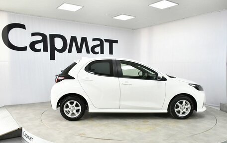 Toyota Yaris, 2020 год, 1 170 000 рублей, 6 фотография