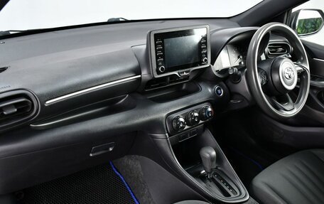 Toyota Yaris, 2020 год, 1 170 000 рублей, 20 фотография