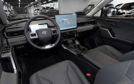 Toyota RAV4, 2025 год, 4 135 000 рублей, 7 фотография