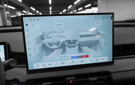 Toyota RAV4, 2025 год, 4 135 000 рублей, 17 фотография