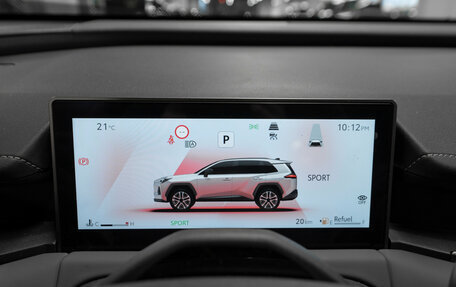 Toyota RAV4, 2025 год, 4 135 000 рублей, 13 фотография