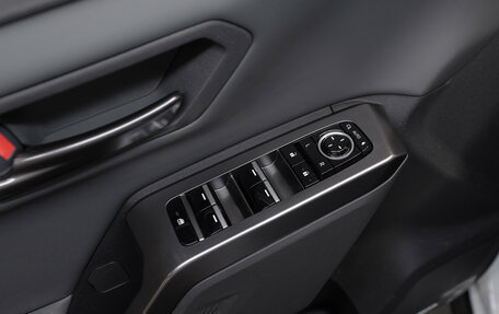 Toyota RAV4, 2025 год, 4 135 000 рублей, 21 фотография