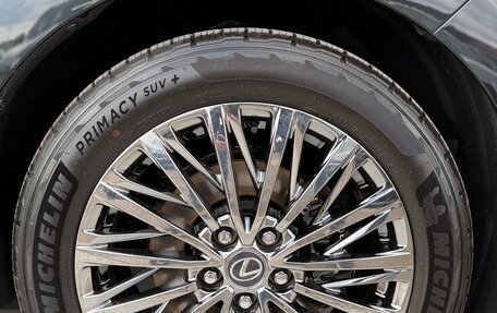 Lexus LM, 2025 год, 21 000 000 рублей, 12 фотография