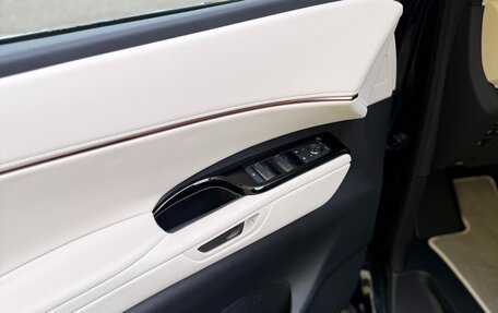 Lexus LM, 2025 год, 21 000 000 рублей, 23 фотография