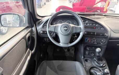 Chevrolet Niva I рестайлинг, 2017 год, 748 000 рублей, 8 фотография