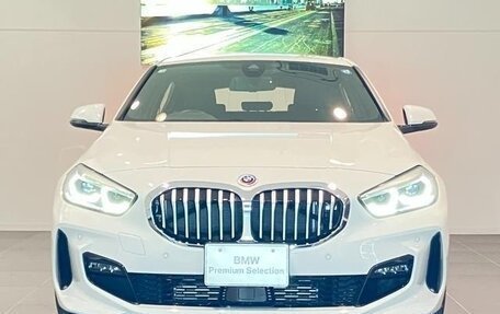 BMW 1 серия, 2023 год, 1 750 000 рублей, 1 фотография