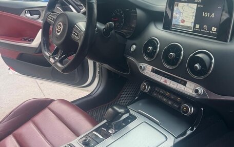 KIA Stinger I, 2018 год, 2 900 000 рублей, 7 фотография