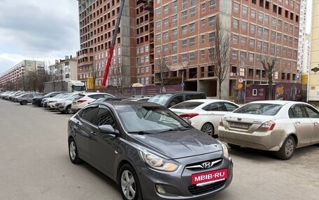 Hyundai Solaris II рестайлинг, 2011 год, 520 000 рублей, 2 фотография