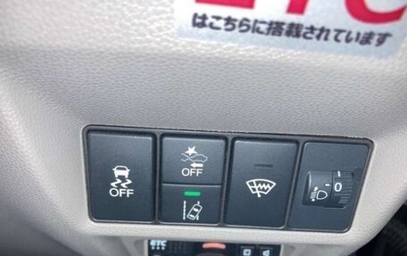 Honda Stepwgn IV, 2019 год, 2 290 000 рублей, 11 фотография