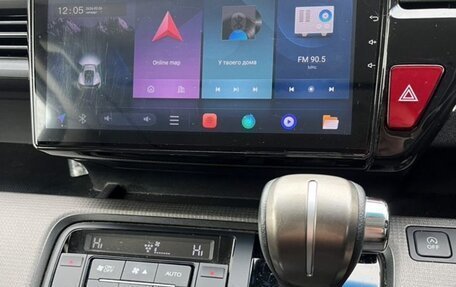 Honda Stepwgn IV, 2019 год, 2 290 000 рублей, 13 фотография