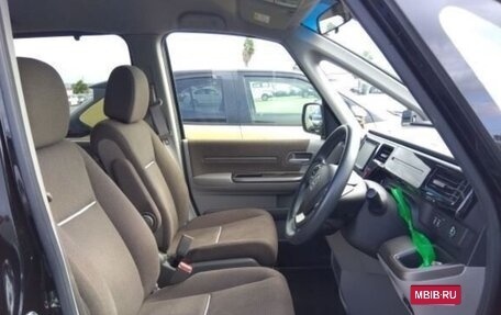 Honda Stepwgn IV, 2019 год, 2 290 000 рублей, 8 фотография