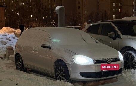 Volkswagen Golf VI, 2011 год, 730 000 рублей, 2 фотография