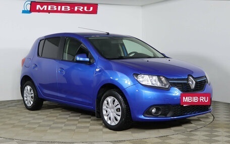 Renault Sandero II рестайлинг, 2018 год, 899 990 рублей, 3 фотография