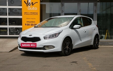 KIA cee'd III, 2013 год, 898 000 рублей, 2 фотография