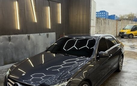 Mercedes-Benz E-Класс, 2013 год, 1 750 000 рублей, 1 фотография