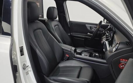 Mercedes-Benz GLB, 2021 год, 2 860 000 рублей, 14 фотография