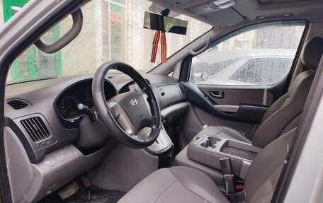 Hyundai Grand Starex Grand Starex I рестайлинг 2, 2010 год, 1 100 000 рублей, 8 фотография