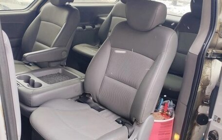 Hyundai Grand Starex Grand Starex I рестайлинг 2, 2010 год, 1 100 000 рублей, 13 фотография