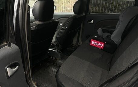 Renault Logan I, 2007 год, 235 000 рублей, 11 фотография