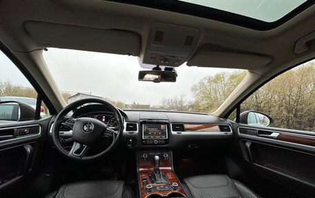 Volkswagen Touareg III, 2010 год, 2 700 000 рублей, 8 фотография