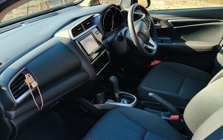Honda Fit III, 2019 год, 950 000 рублей, 6 фотография