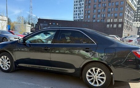 Toyota Camry, 2015 год, 1 670 000 рублей, 2 фотография