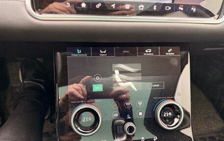 Land Rover Range Rover Evoque II, 2019 год, 3 590 000 рублей, 27 фотография