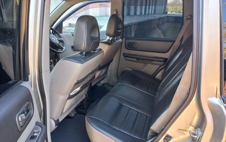 Nissan X-Trail, 2005 год, 670 000 рублей, 11 фотография