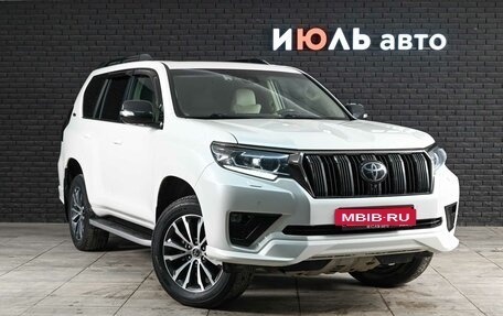 Toyota Land Cruiser Prado 150 рестайлинг 2, 2021 год, 7 230 000 рублей, 3 фотография