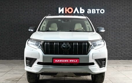 Toyota Land Cruiser Prado 150 рестайлинг 2, 2021 год, 7 230 000 рублей, 2 фотография