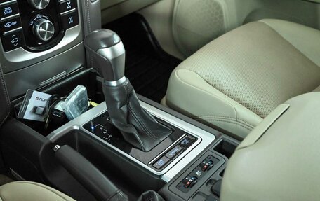 Toyota Land Cruiser Prado 150 рестайлинг 2, 2021 год, 7 230 000 рублей, 16 фотография