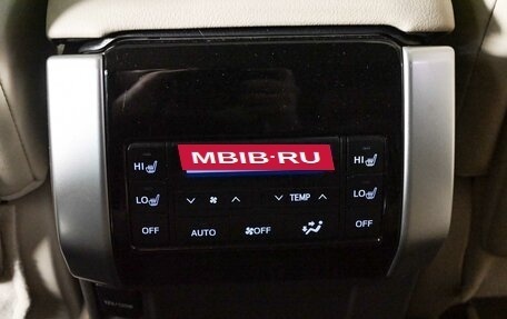 Toyota Land Cruiser Prado 150 рестайлинг 2, 2021 год, 7 230 000 рублей, 14 фотография