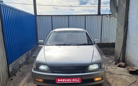 Toyota Carina, 2001 год, 350 000 рублей, 1 фотография