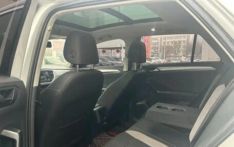 Volkswagen T-Roc I, 2021 год, 1 305 000 рублей, 6 фотография