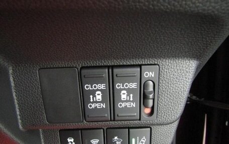 Honda Freed II, 2023 год, 1 170 000 рублей, 26 фотография