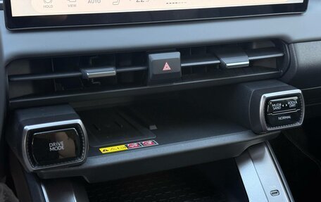 Toyota RAV4, 2026 год, 4 100 000 рублей, 29 фотография