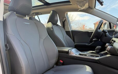 Toyota RAV4, 2026 год, 4 100 000 рублей, 33 фотография