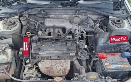 Toyota Carina, 2001 год, 350 000 рублей, 2 фотография