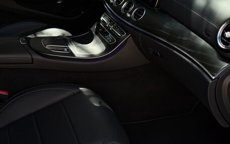 Mercedes-Benz E-Класс, 2022 год, 5 350 000 рублей, 5 фотография