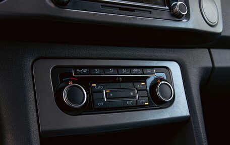 Volkswagen Amarok I рестайлинг, 2013 год, 1 895 000 рублей, 15 фотография